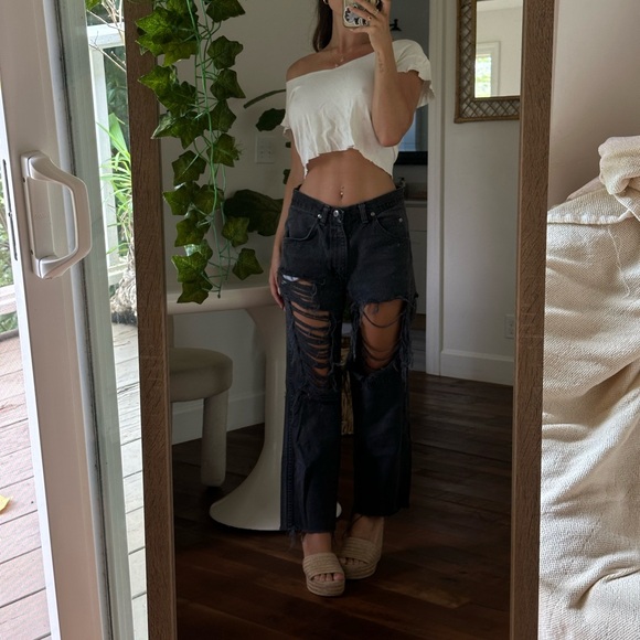 distressed black denim pants - Picture 1 of 6